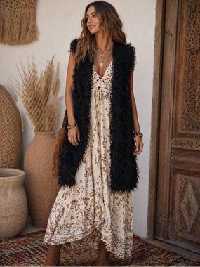 BACKDROP Black Fuzzy Sleeveless Vest
